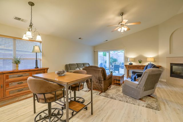 6332 Calle Tesoro NW, Albuquerque, NM 87114