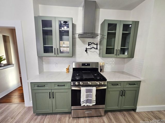 624 S Austin, Seguin, TX 78155