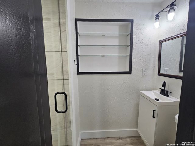 624 S Austin, Seguin, TX 78155