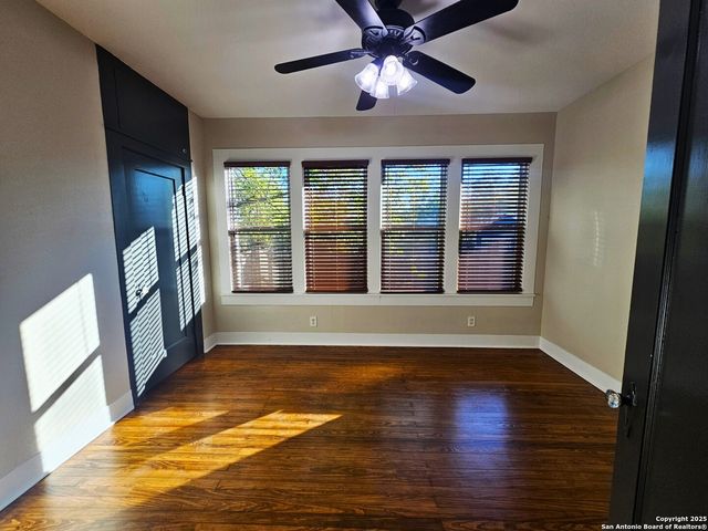 624 S Austin, Seguin, TX 78155