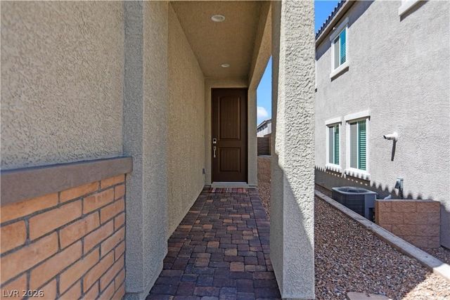 10590 Dryades Avenue, Las Vegas, NV 89166