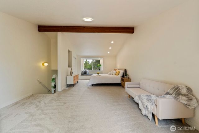 18045 3rd Ave NE, Shoreline, WA 98155