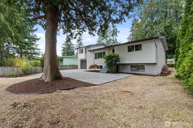 18045 3rd Ave NE, Shoreline, WA 98155