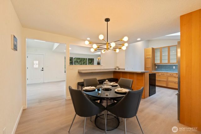 18045 3rd Ave NE, Shoreline, WA 98155