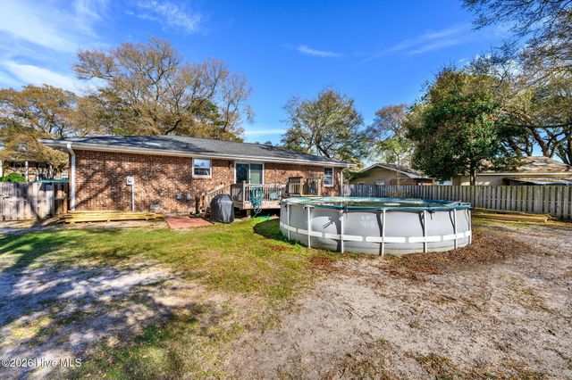 1032 High Point Avenue SW, Calabash, NC 28467