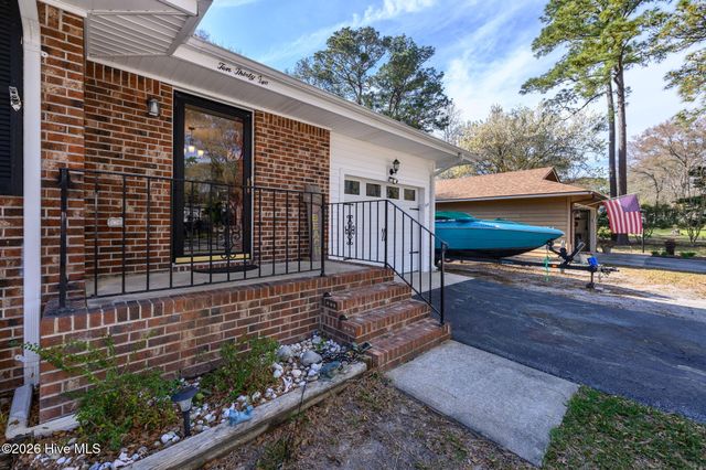 1032 High Point Avenue SW, Calabash, NC 28467