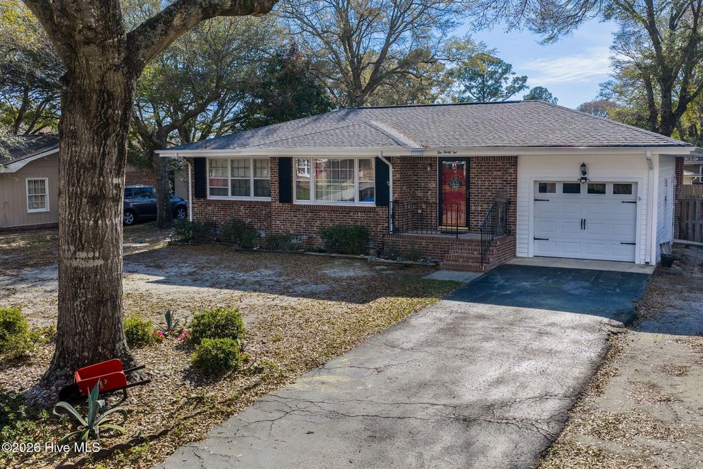 1032 High Point Avenue SW, Calabash, NC 28467