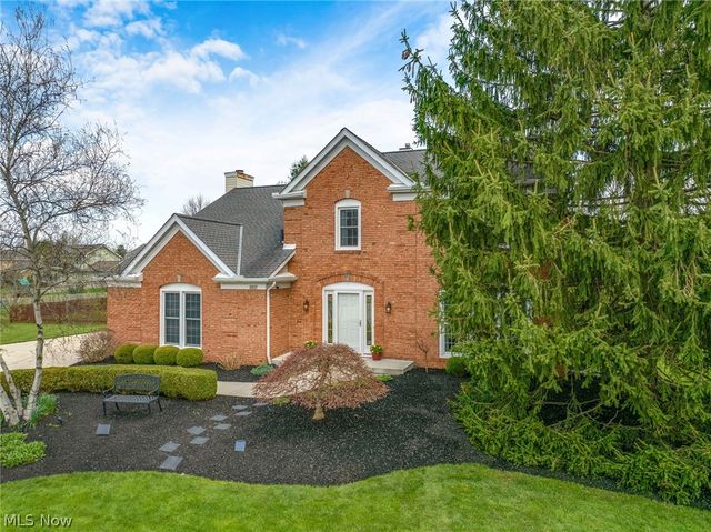 10287 Laura Lane, Twinsburg, OH 44087