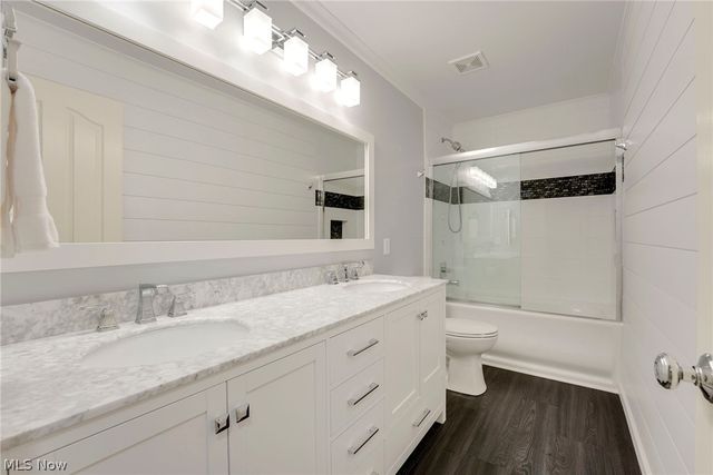 10287 Laura Lane, Twinsburg, OH 44087