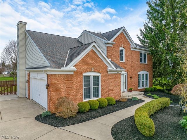 10287 Laura Lane, Twinsburg, OH 44087