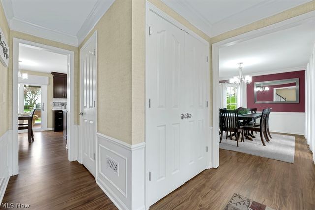 10287 Laura Lane, Twinsburg, OH 44087