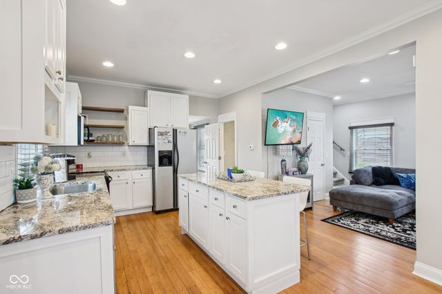 142 S 4th Avenue, Beech Grove, IN 46107