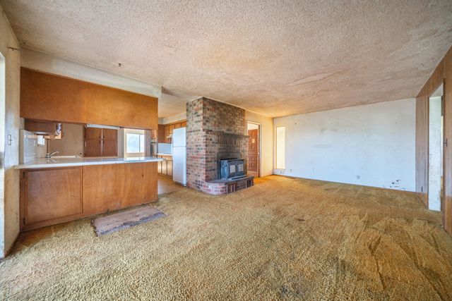 8743 Airport Road, Redding, CA 96002