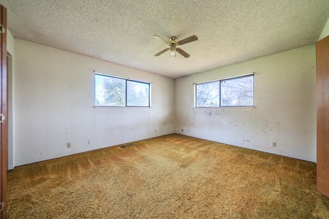 8743 Airport Road, Redding, CA 96002