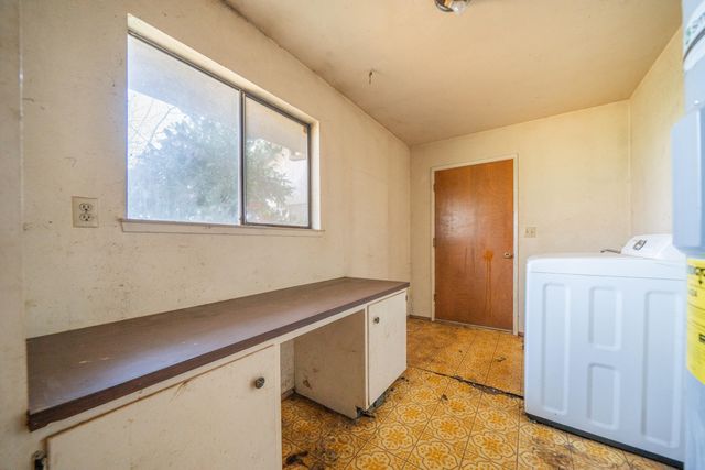 8743 Airport Road, Redding, CA 96002