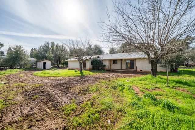 8743 Airport Road, Redding, CA 96002