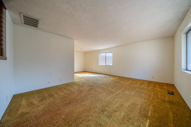 8743 Airport Road, Redding, CA 96002