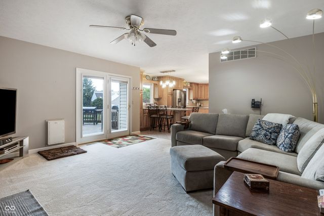 413 N Gray Road, Connersville, IN 47331