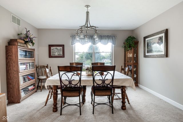 413 N Gray Road, Connersville, IN 47331