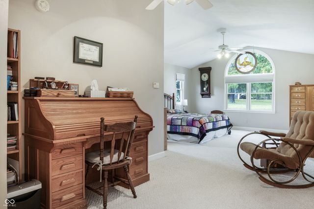 413 N Gray Road, Connersville, IN 47331