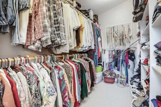 413 N Gray Road, Connersville, IN 47331