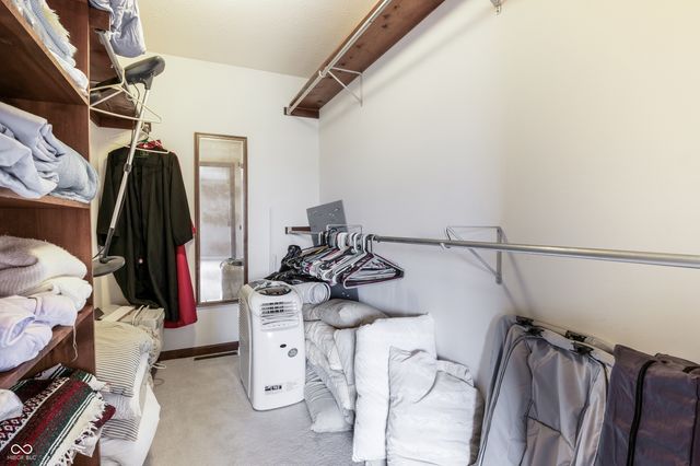 413 N Gray Road, Connersville, IN 47331