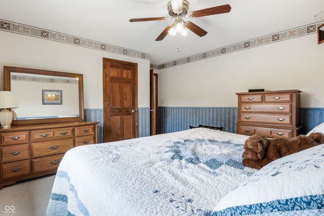 413 N Gray Road, Connersville, IN 47331