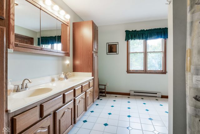 413 N Gray Road, Connersville, IN 47331