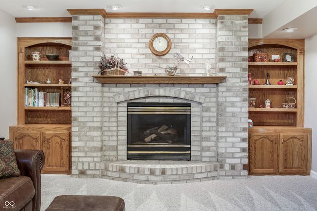 413 N Gray Road, Connersville, IN 47331