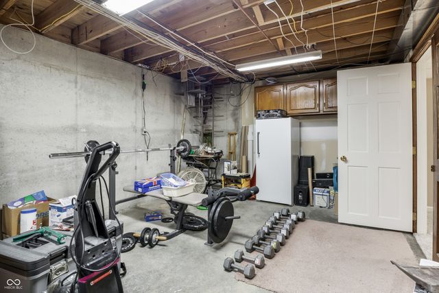 413 N Gray Road, Connersville, IN 47331