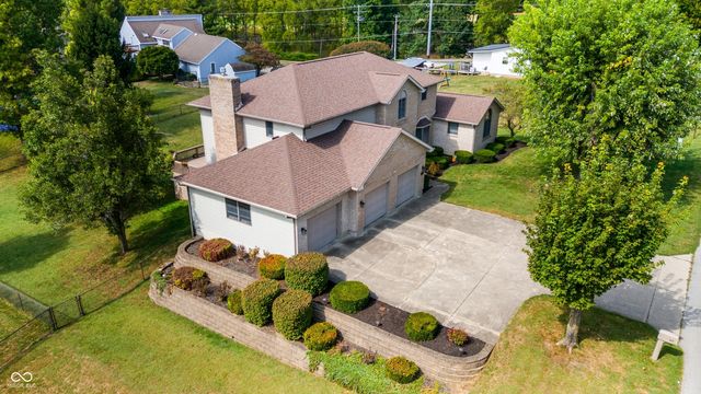 413 N Gray Road, Connersville, IN 47331