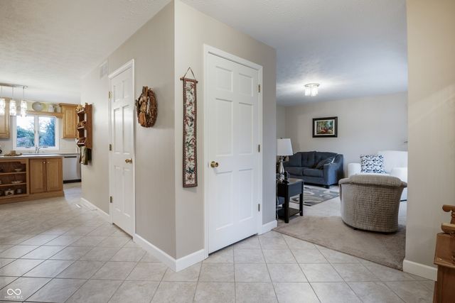 413 N Gray Road, Connersville, IN 47331