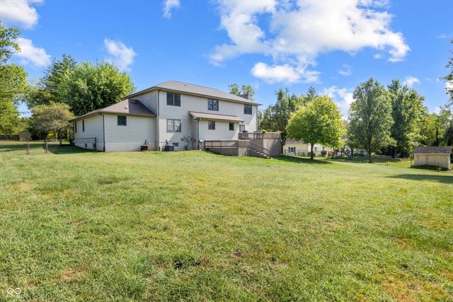 413 N Gray Road, Connersville, IN 47331