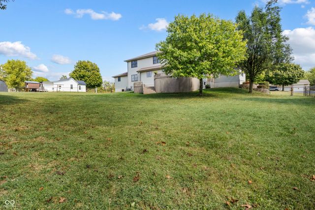 413 N Gray Road, Connersville, IN 47331