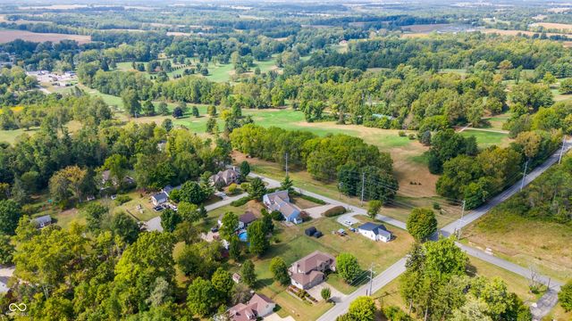 413 N Gray Road, Connersville, IN 47331