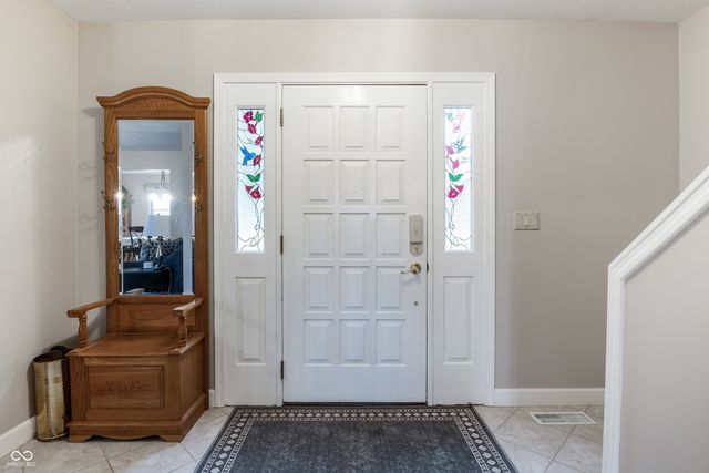 413 N Gray Road, Connersville, IN 47331