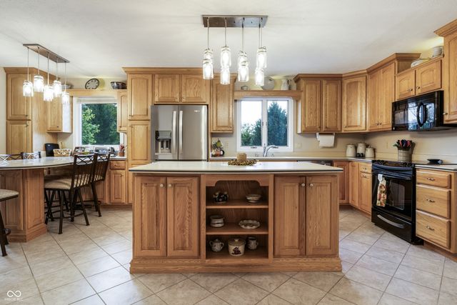 413 N Gray Road, Connersville, IN 47331