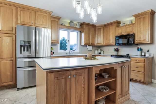 413 N Gray Road, Connersville, IN 47331