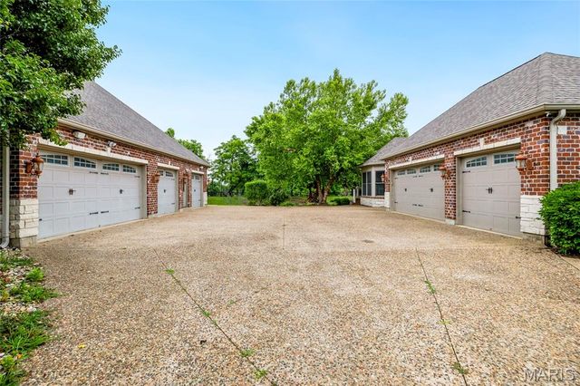 220 Northlind Drive, Defiance, MO 63341