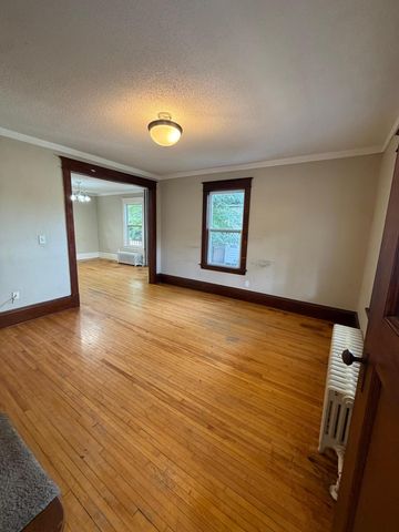 757 Smith Avenue S, Saint Paul, MN 55107