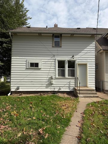 757 Smith Avenue S, Saint Paul, MN 55107