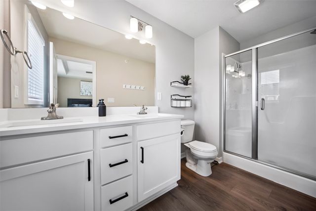 5917 NW 90th Court, Johnston, IA 50131