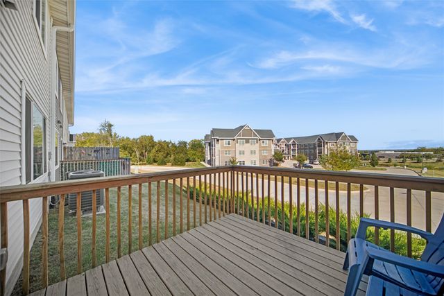 5917 NW 90th Court, Johnston, IA 50131