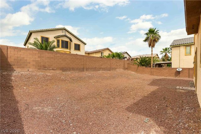 5705 Pacesetter Street, North Las Vegas, NV 89081