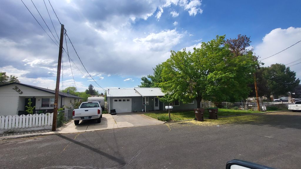 785 NW Beaver Street, Prineville, OR 97754