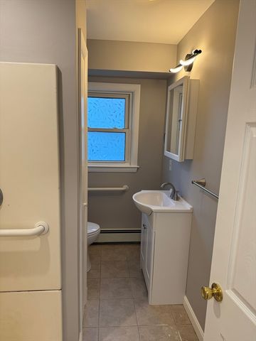18 Brimsmead St, Marlborough, MA 01752