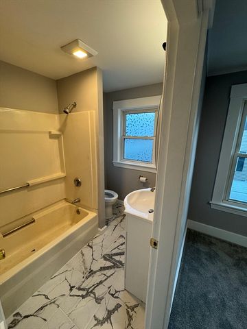 18 Brimsmead St, Marlborough, MA 01752
