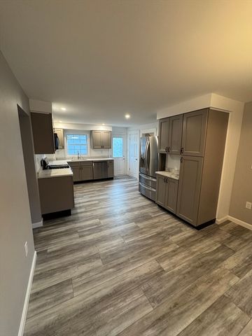 18 Brimsmead St, Marlborough, MA 01752