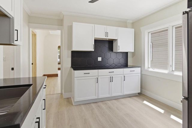 2251 S 73rd STREET, West Allis, WI 53219