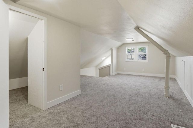 2251 S 73rd STREET, West Allis, WI 53219
